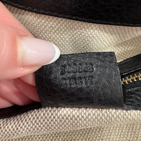 GUCCI shoulder bag
Black leather - Picture 6 of 6